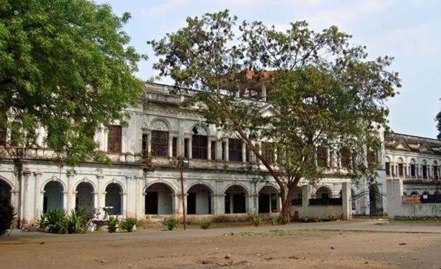 Places To Visit In Hyderabad City: Purani Haveli